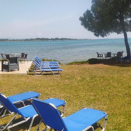 Studios Efi Beach 보우르보우로우 외부 사진