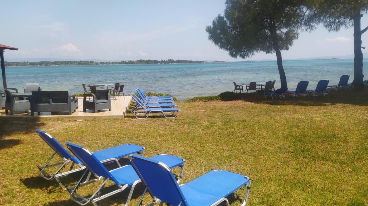 Studios Efi Beach 보우르보우로우 외부 사진